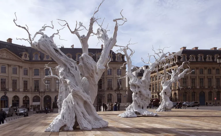 Bigger than ever, the 43rd edition of FIAC explores utopias and displacement